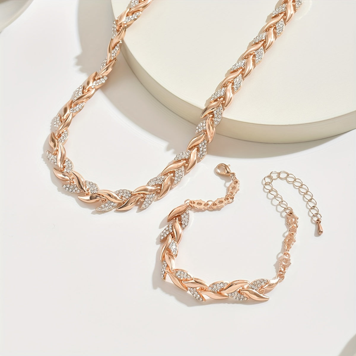 Claudine Sæt: Elegant Halskæde + Armbånd